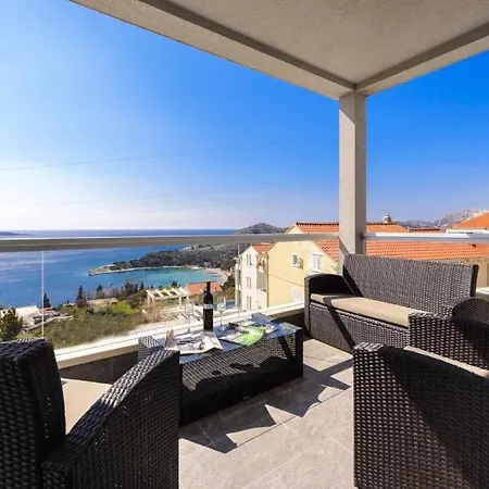 Apartment Lavilla