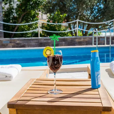 Lavilla Appartement *