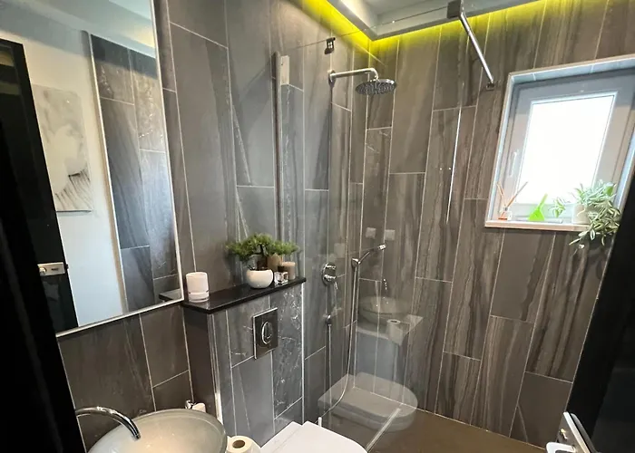 Lavilla * מליני